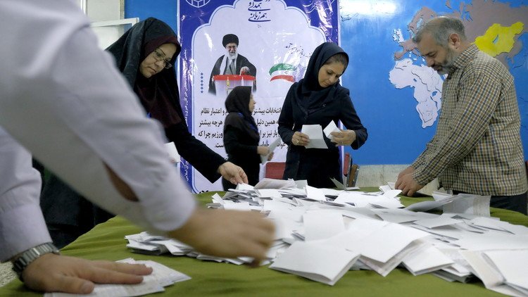 إيران.. الإصلاحيون يتقدمون في الانتخابات البرلمانية بطهران