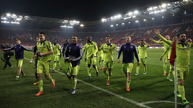 أولمبياكوس بطلا للدوري اليوناني للمرة 43 .. (فيديو)