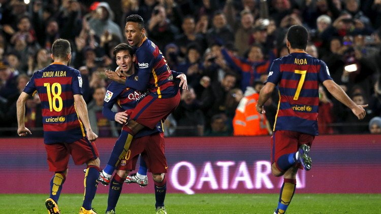 برشلونة ينجو من كمين إشبيلية.. (فيديو)