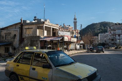 منظر لأحد الشوارع في مدينة كسب الواقعة بالقرب من الحدود السورية التركية