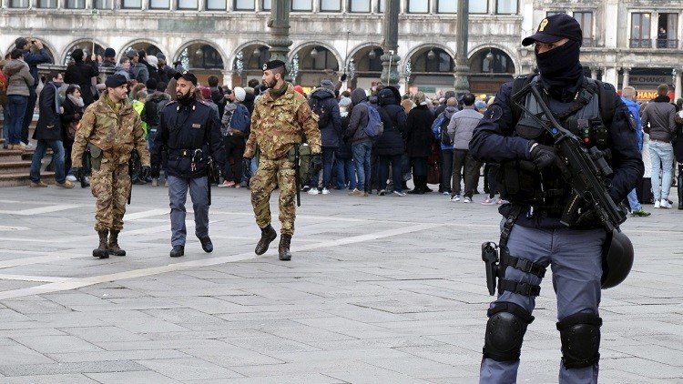 إيطاليا تبحث عن سجانين عرب!