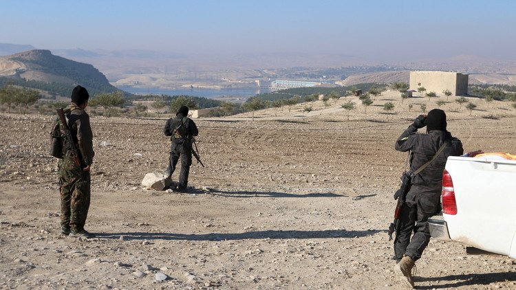 أكراد سوريا: القوات التركية تقصف مواقعنا قرب القامشلي