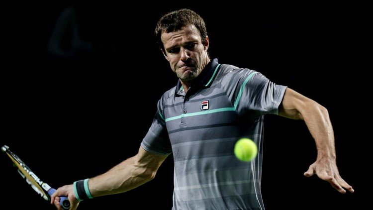 الروسي غاباشفيلي يودع إنديان ويلز مبكرا