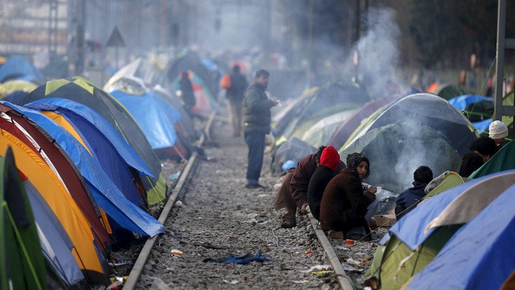 أزمة اللاجئين تكبد اليونان خسائر تتجاوز 600 مليون يورو 