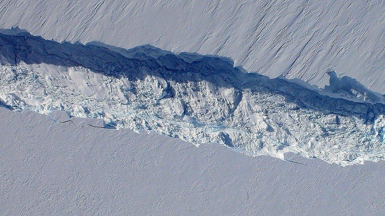 باحثون:  الجرف الجليدي  نانسن سينفصل عن الأنتاركتيكا قريبا