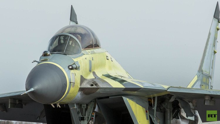 مقاتلة ميغ-29 K- ذات مقعدين وترابط على ناقلة طائرات