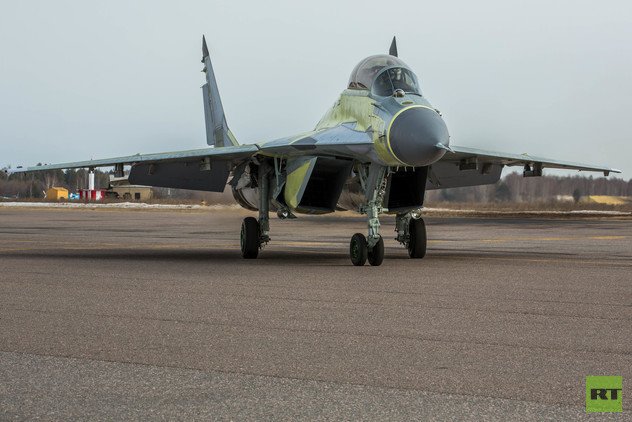 مقاتلة ميغ-29 K- ذات مقعدين وترابط على ناقلة طائرات