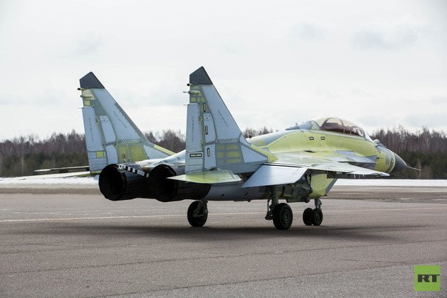 مقاتلة ميغ-29 K- ذات مقعدين وترابط على ناقلة طائرات