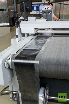 إعداد المواد التركيبية في الورشة