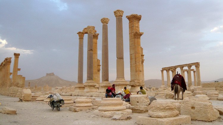 الكرملين ينفي مشاركة عسكريين روس في تحرير تدمر ويؤكد أن الجيش السوري ينفذ العملية