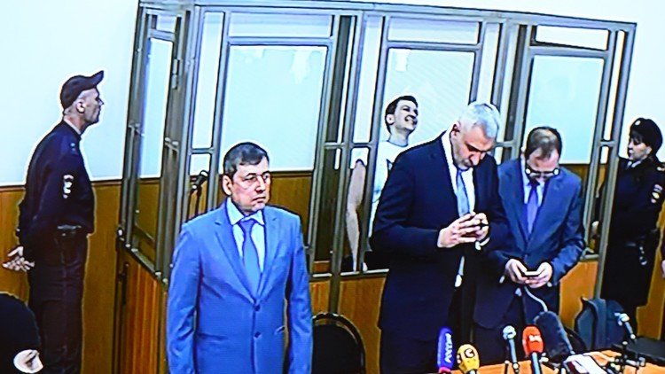 محكمة روسية تدين الأوكرانية ناديجدا سافتشينكو بقتل صحفيين روسيين