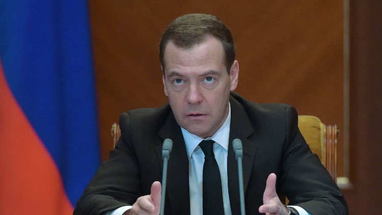 رئيس جهاز الأمن الأوكراني يتهم روسيا بالتورط في هجمات بروكسل وميدفيديف يصفه بالمتخلف