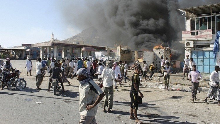 اليمن.. مقتل العشرات من تنظيم القاعدة بغارات للتحالف العربي على المكلا