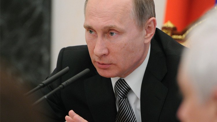 بوتين يدعو لمحاربة الفساد ومكافحة الجرائم الاقتصادية