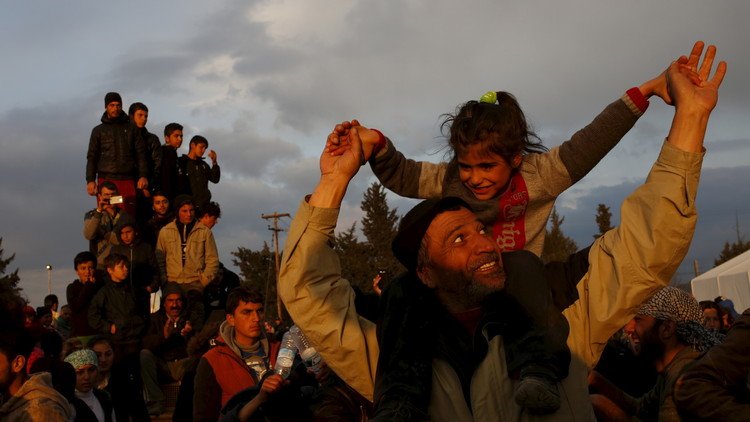 قنوات ومواقع وتطبيقات للاجئين.. أوروبا تتكيف مع الواقع الجديد