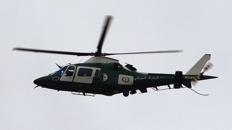 مقتل 12 جنديا جزائريا في تحطم مروحية عسكرية