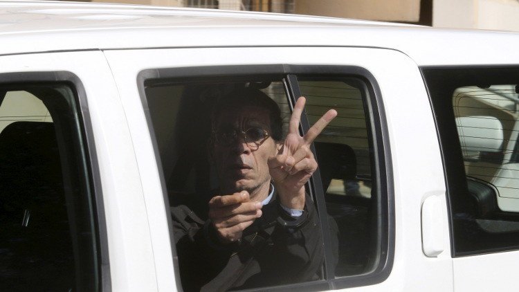 خاطف الطائرة المصرية تعصب لمنظمة التحرير الفلسطينية وسجن في سوريا 4 سنوات!