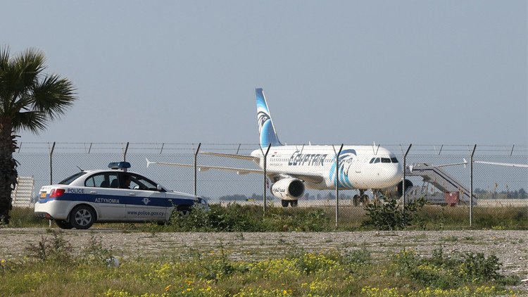 اختطاف طائرة الركاب يقود البورصة المصرية إلى المجهول