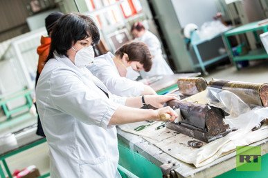 إعداد المواد التركيبية في الورشة