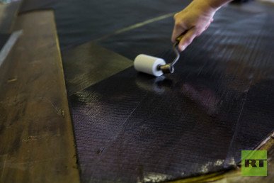 عداد المواد التركيبية في الورشة