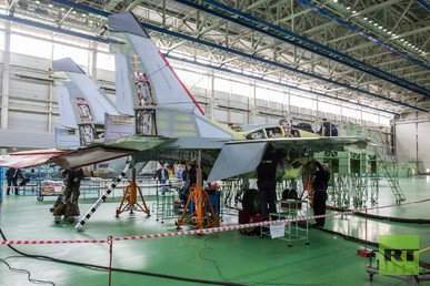 ورشة تركيب هيكل الطائرة