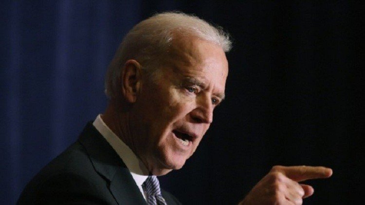 بايدن يؤكد للعبادي دعم أمريكا للإصلاحات السياسية بالعراق