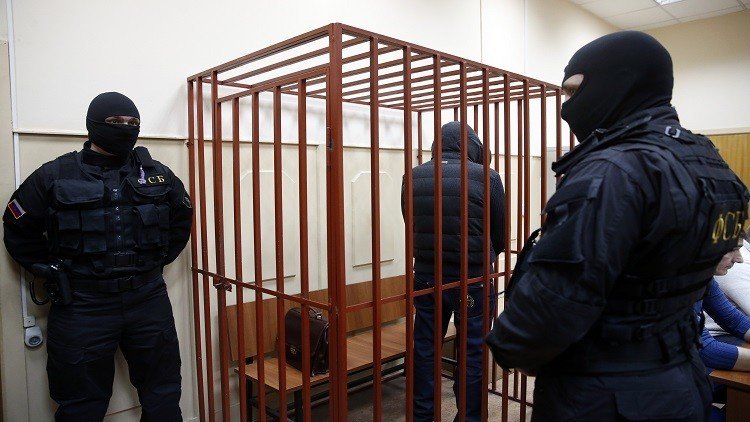 السجن 10 سنوات لمواطن روسي لتورطه بتجنيد أشخاص للقتال في سوريا 