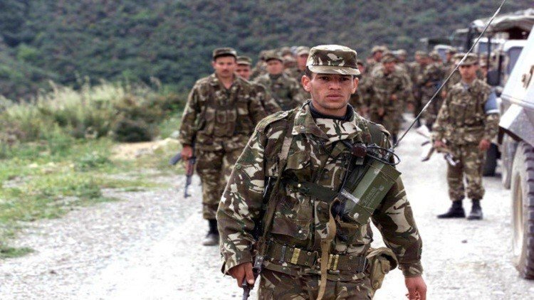 الجيش الجزائري يقتل 3 من القاعدة جنوب البلاد