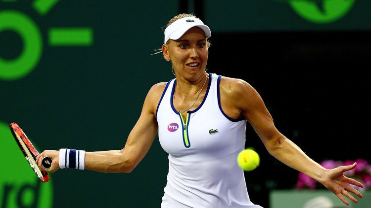 الروسية فيسنينا الى ثاني أدوار شارلستون