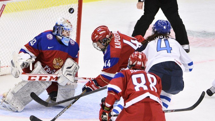 روسيا تكتفي ببرونزية مونديال هوكي الجليد للسيدات