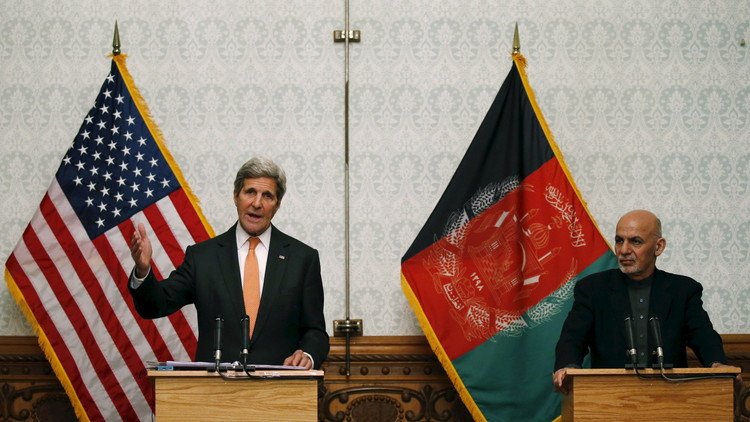 كيري يدعو طالبان إلى مفاوضات سلام