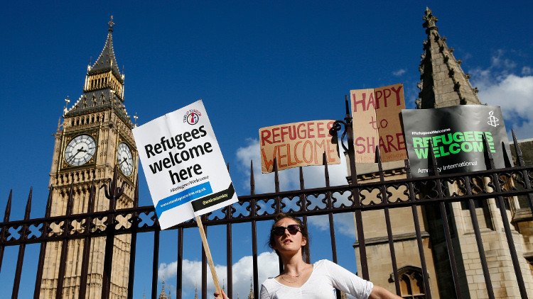 للاجئين في بريطانيا.. احذروا التنصت