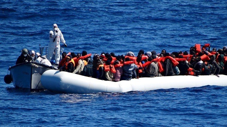 إنقاذ نحو 2000 مهاجر في مياه المتوسط خلال يوم الاثنين