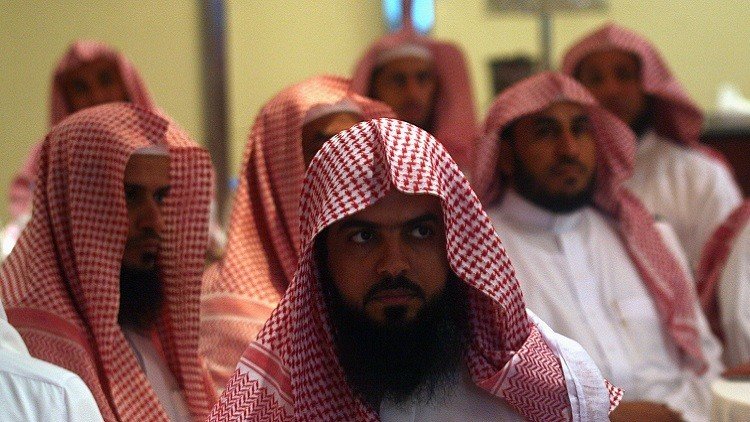 السعودية تقلص صلاحيات هيئة الأمر بالمعروف