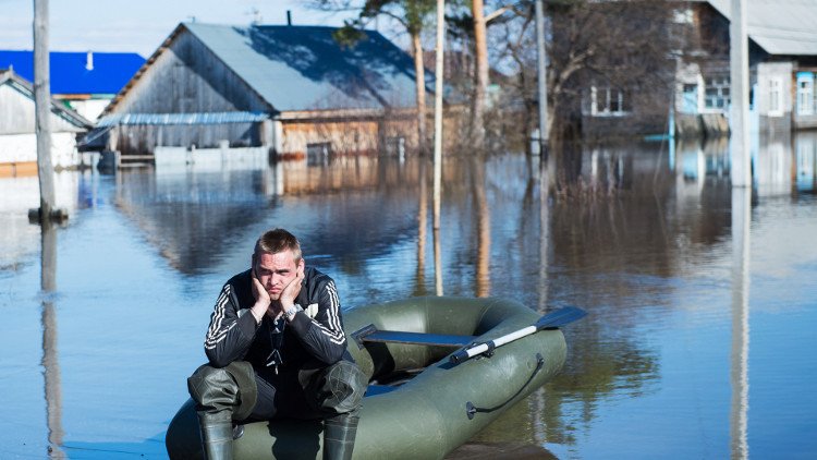 الطوارئ الروسية تزيل آثار الفيضانات في 107 بلدات