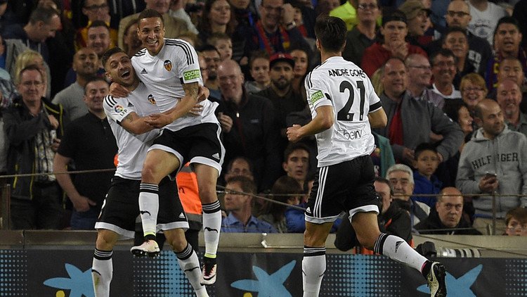 برشلونة ضحية "تيكي تاكا" الخفافيش (فيديو)