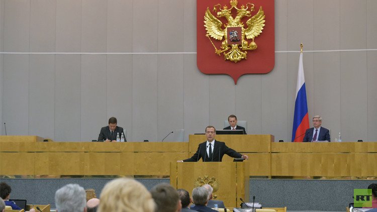 مدفيديف: الحكومة ستواصل الإصلاحات الهيكلية