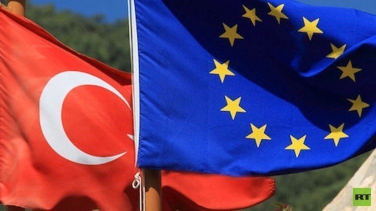 بروكسل تحسم في مايو مسألة تأشيرة دخول الأتراك