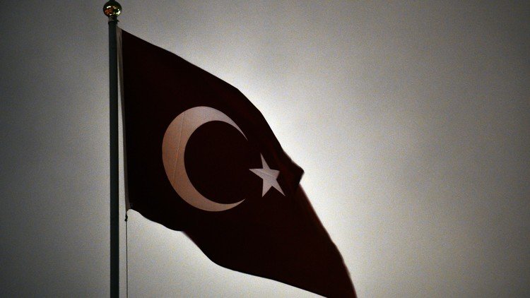 تركيا تهدد باتخاذ إجراءات عسكرية ردا على قصف من سوريا