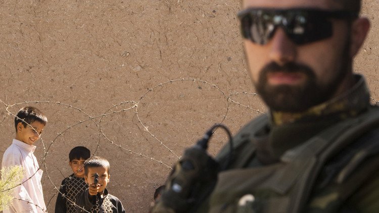 برلماني إيطالي: لا نبحث التدخل العسكري في ليبيا