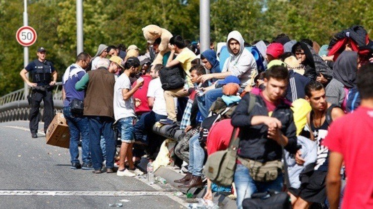هولندا تخصص 500 مليون يورو لتسهيل دمج اللاجئين