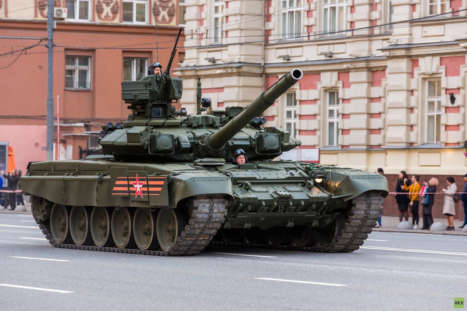 دبابة "تي 90 آ"