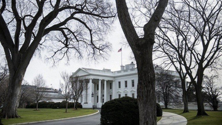 أوباما يمدد العقوبات على سوريا