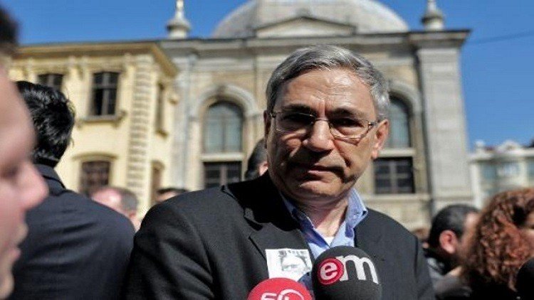 حامل جائزة نوبل يدعم صحفيا "أهان" أردوغان