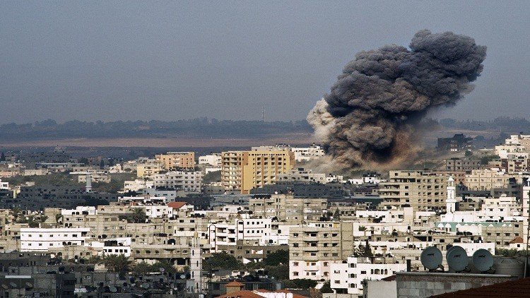 مقتل سيدة فلسطينية في قصف اسرائيلي على غزة وحماس ترد بإطلاق قذائف هاون