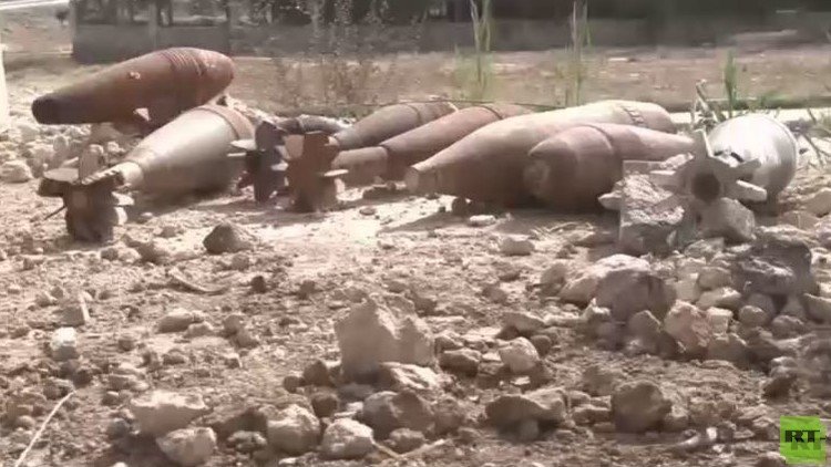 الدفاع الروسية: تفكيك 74 لغما بالقريتين