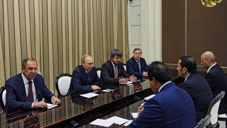 رسالة شفهية من الأمير تميم إلى بوتين بشأن سوريا