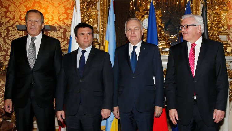 لافروف: جميع أعضاء النورماندي يؤيدون تنفيذ اتفاق مينسك كاملا