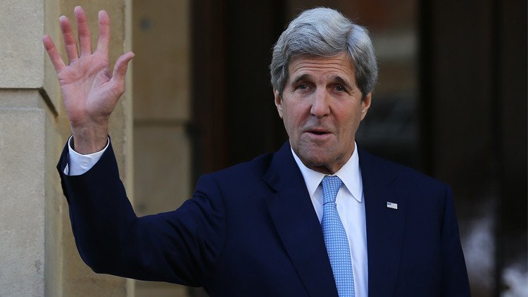 كيري يطمئن البنوك الأوروبية حول نشاطها مع إيران