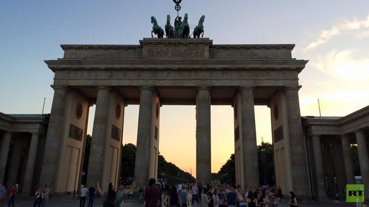 الخارجية الألمانية تستدعي السفير المصري في برلين